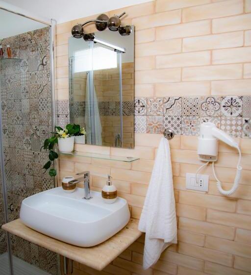 اتاق استاندارد, Il Granello