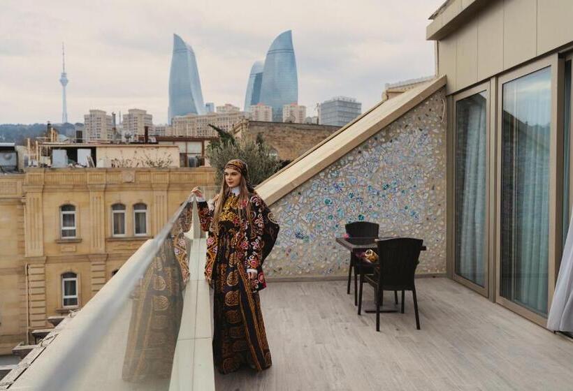Suite with Terrace, Art Club