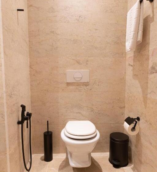 اتاق استاندارد با چشمانداز, Art Club