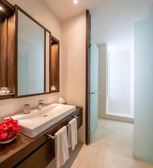 آپارتمان لوکس 1 خوابه, Billionaire Resort & Retreat Malindi