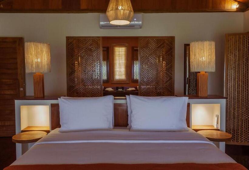 بنجلو عائلى, Jaguaríndia Village