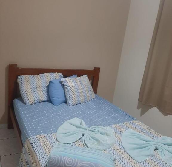 חדר סטנדרט, Layane Vitoria