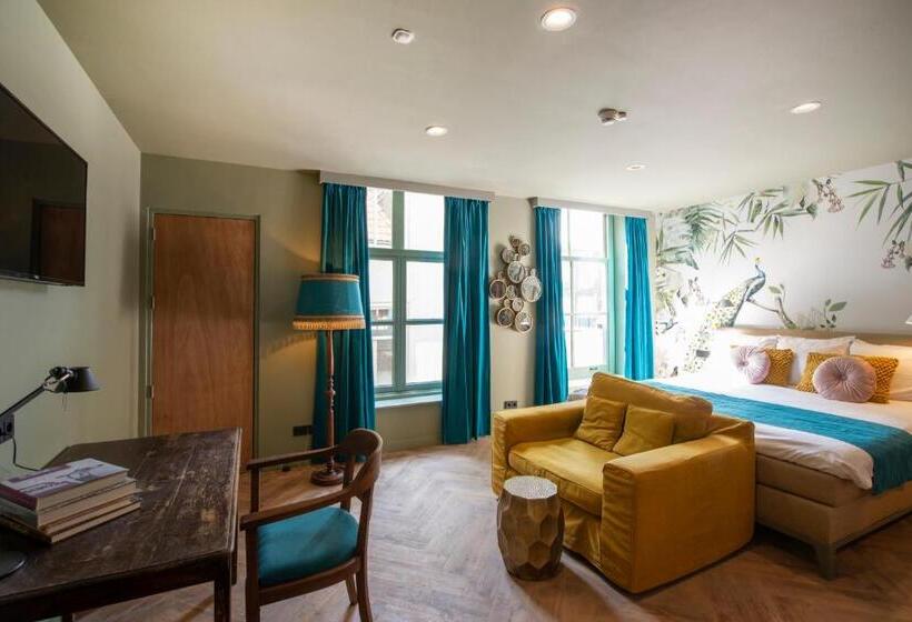 اتاق لوکس با تخت بزرگ, Maf Haarlem Boutique