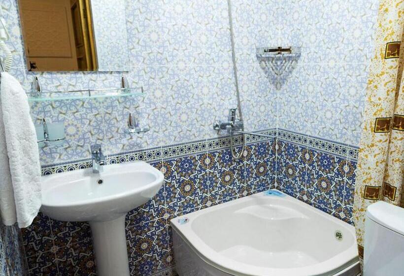 标准间, Nabibek Terrace