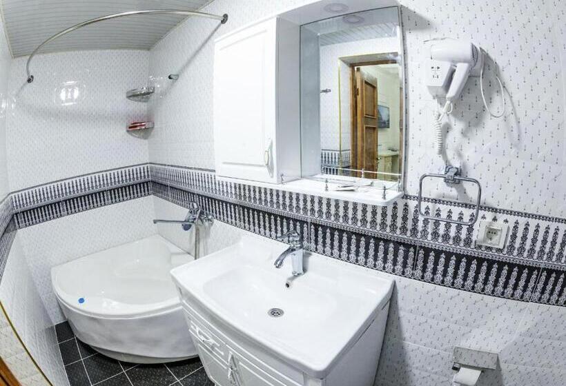 标准间, Nabibek Terrace