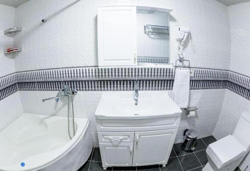 三人经典房间, Nabibek Terrace