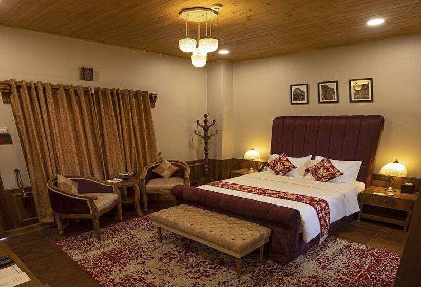 Premium room w/ mountain view, Skyview By Empyrean