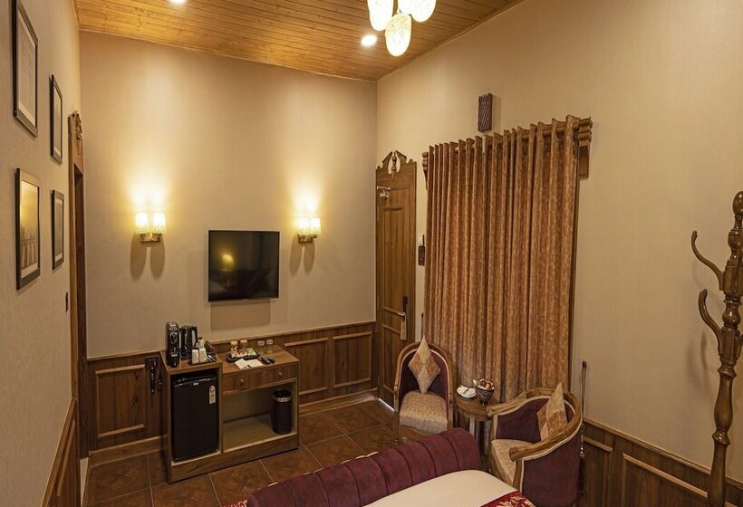 Premium room w/ mountain view, Skyview By Empyrean
