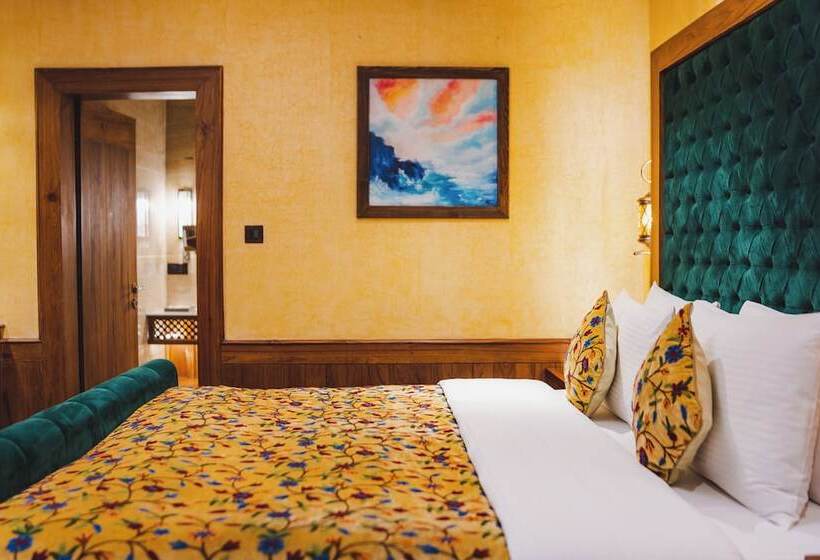 Premium room with view, Skyview By Empyrean