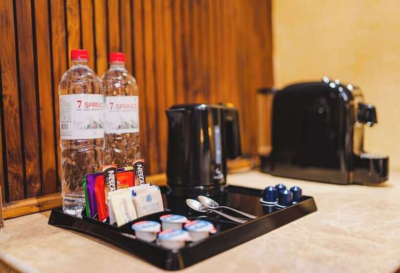 Premium room with view, Skyview By Empyrean