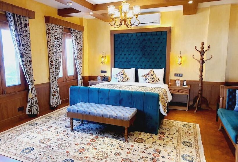 Premium room with view, Skyview By Empyrean