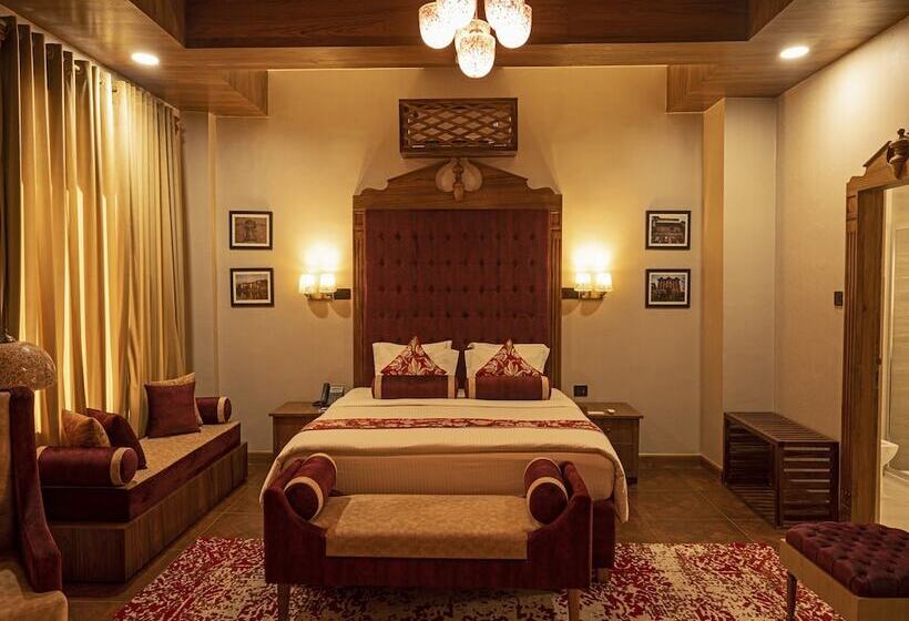 Premium room w/ mountain view, Skyview By Empyrean