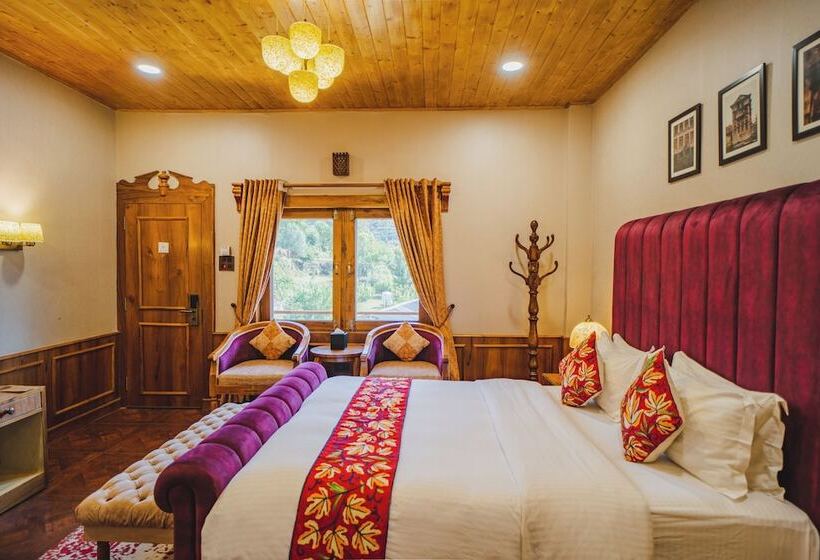 Premium room w/ mountain view, Skyview By Empyrean