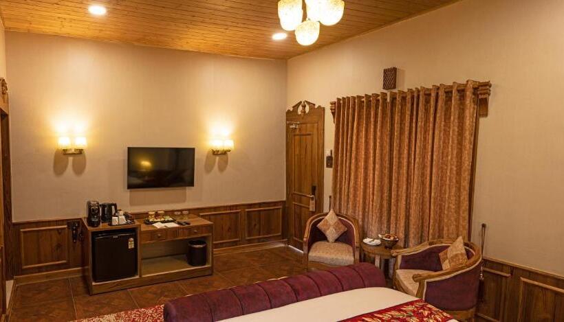Premium room w/ mountain view, Skyview By Empyrean