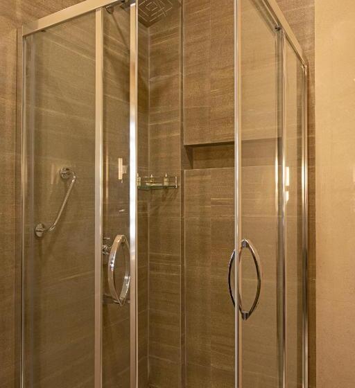 Premium room w/ mountain view, Skyview By Empyrean