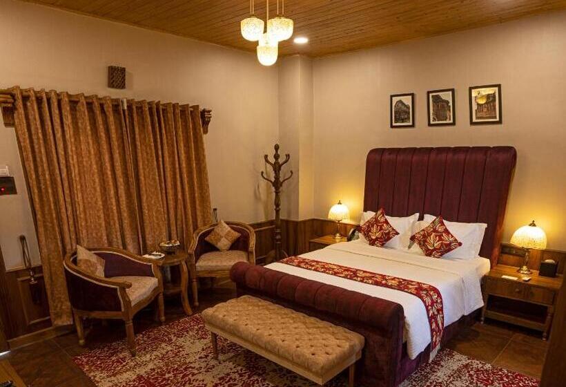 Premium room w/ mountain view, Skyview By Empyrean
