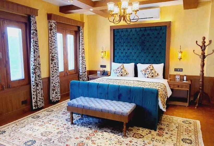 Premium room with view, Skyview By Empyrean