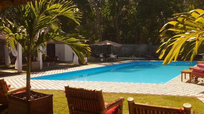 اتاق استاندارد با چشمانداز استخر, The Sanctuary Lodge