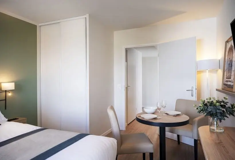 استودیو استاندارد با تراس, Residhome Chartres