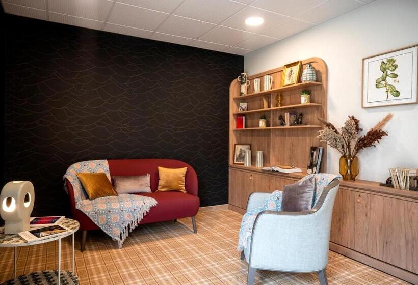 Студио Стандарт с Террасой, Residhome Chartres