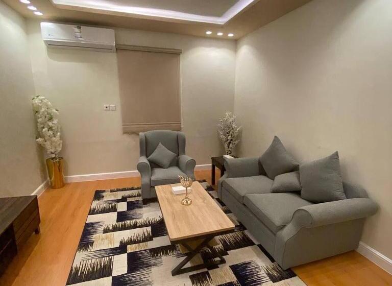 جناح سرير كينج, فندق ادوماتو Adomato