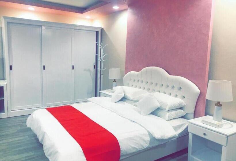 جناح سرير كينج, فندق ادوماتو Adomato