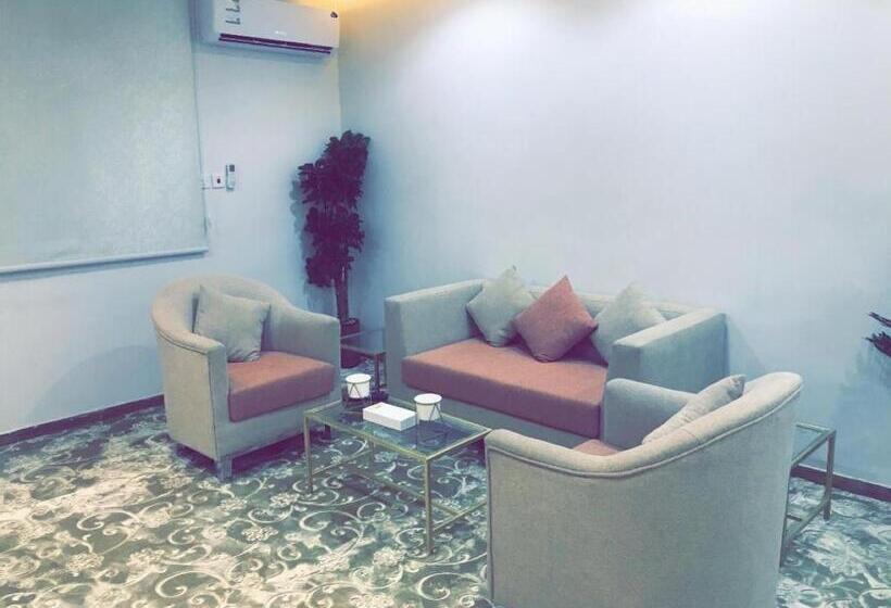 جناح سرير كينج, فندق ادوماتو Adomato