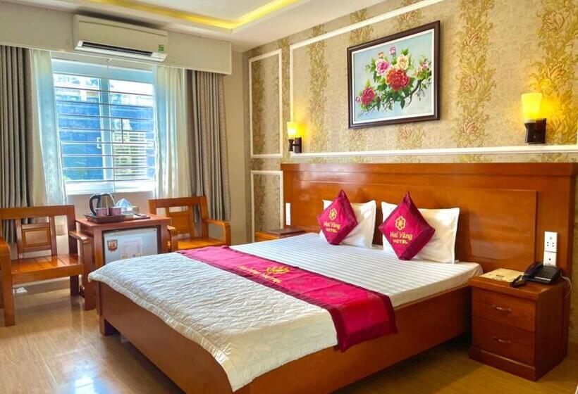 اتاق سوپریور, Mai Vang