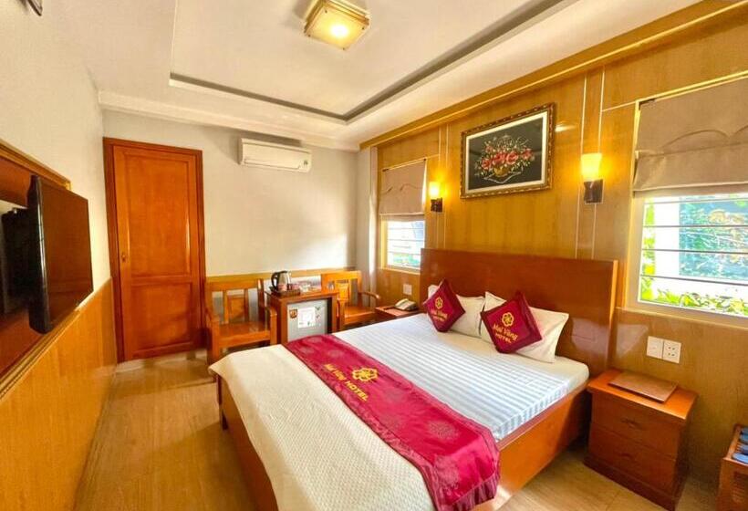 اتاق استاندارد, Mai Vang