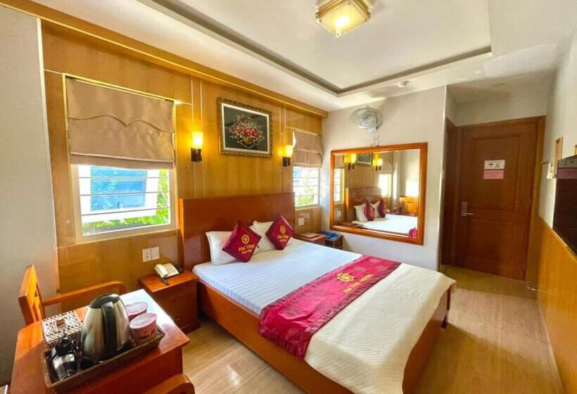 اتاق استاندارد, Mai Vang