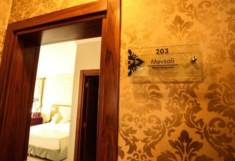 غرفة سوبيريور مطلة على المدينة, Tuğhan