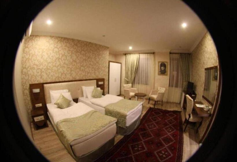 غرفة سوبيريور مطلة على المدينة, Tuğhan