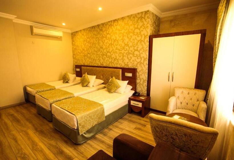 جناح عائلي, Tuğhan