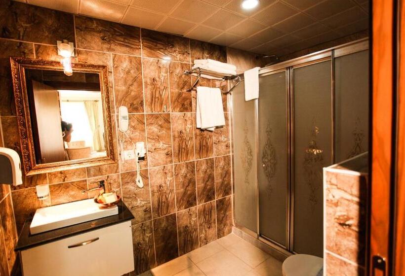 غرفة ديلوكس ذات إطلالة, Tuğhan