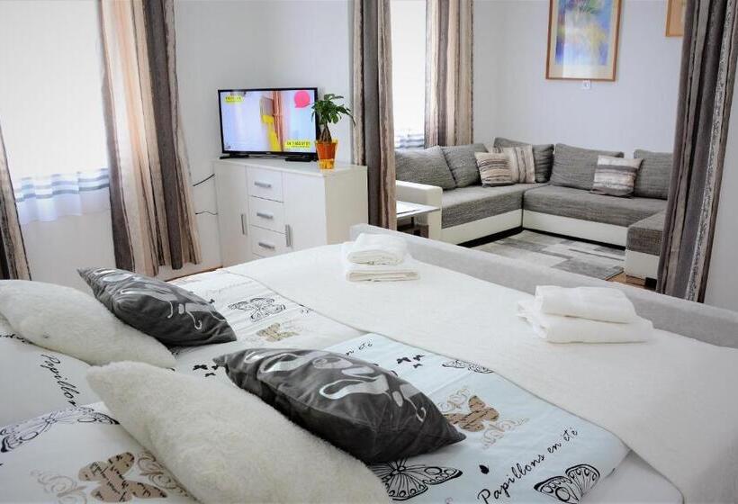 스위트, Unicum Vendégház