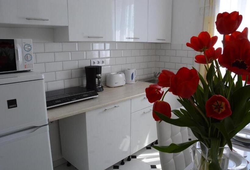 스위트, Unicum Vendégház