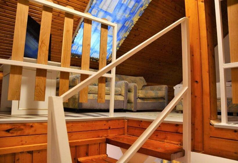 디럭스 스튜디오, Unicum Vendégház