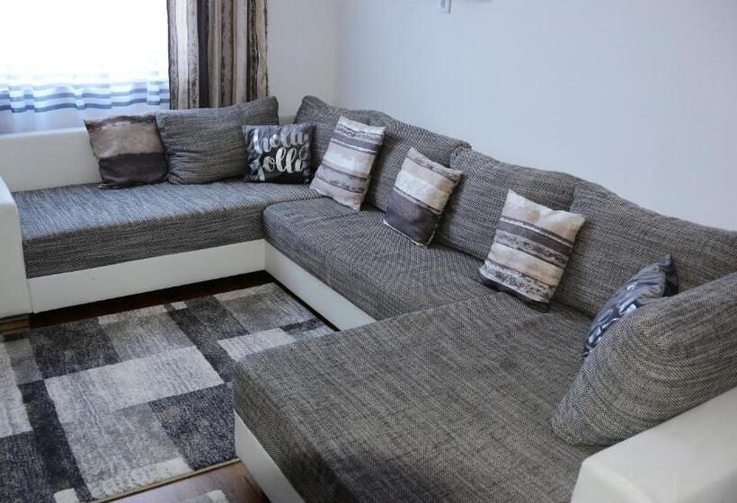 스위트, Unicum Vendégház