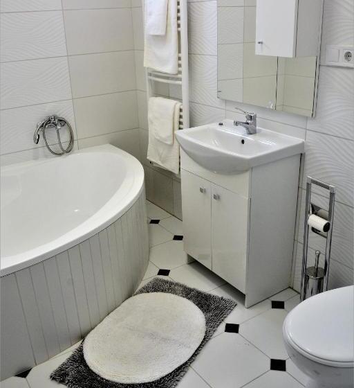 스위트, Unicum Vendégház