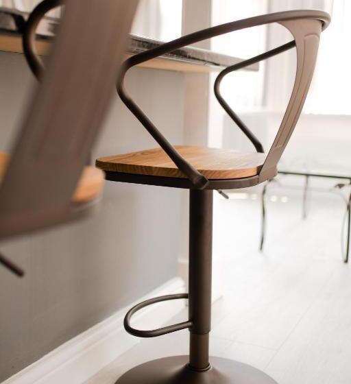 스탠다드 스튜디오, Platform City Studio With Parking