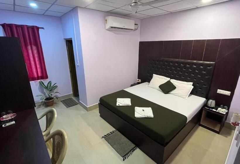 Номер Deluxe, Purnima Residency