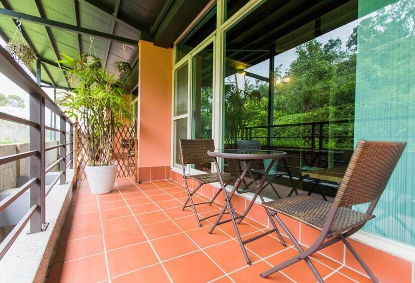 غرفة قياسية مزوَّدة بتراس, Sun Hola Villa