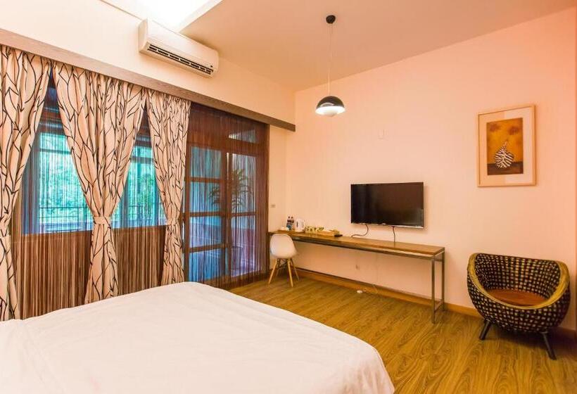 غرفة قياسية مزوَّدة بتراس, Sun Hola Villa