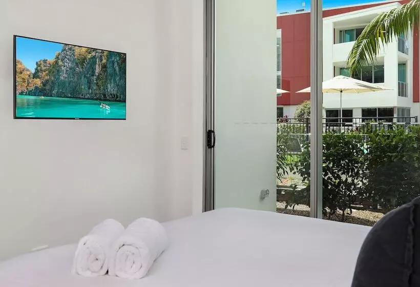 プールビューの3ベッドルームアパート, Element On Coolum Beach