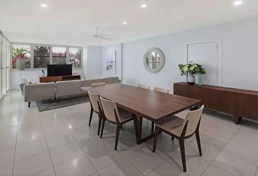 ガーデンビューの2ベッドルームアパート, Element On Coolum Beach