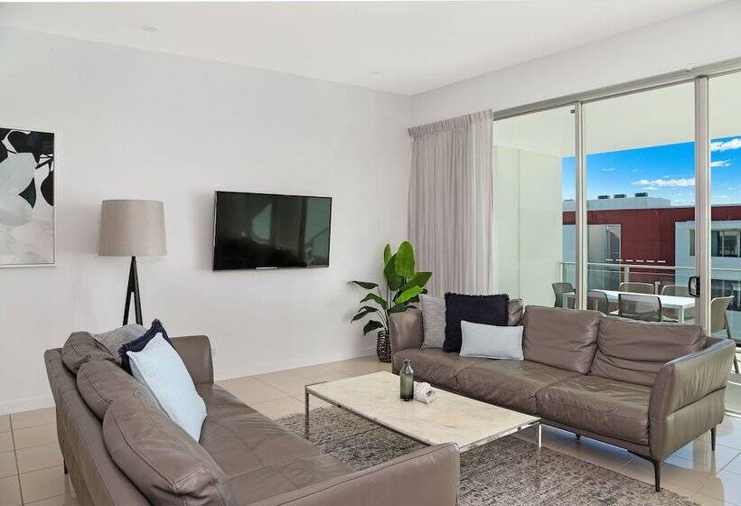 プールビューの３ベッドルームアパート, Element On Coolum Beach