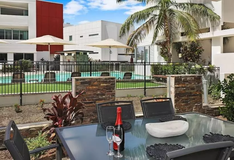 プールビューの3ベッドルームアパート, Element On Coolum Beach