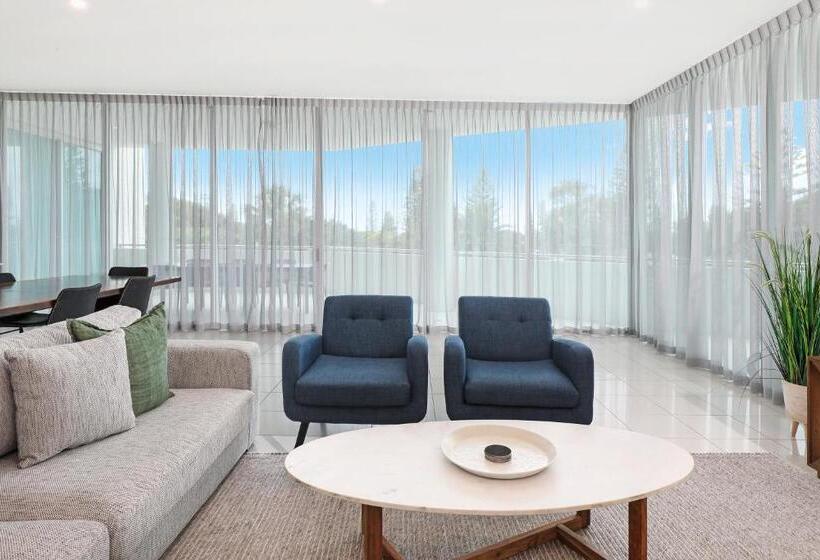 デラックススイートの３ベッドルーム, Element On Coolum Beach