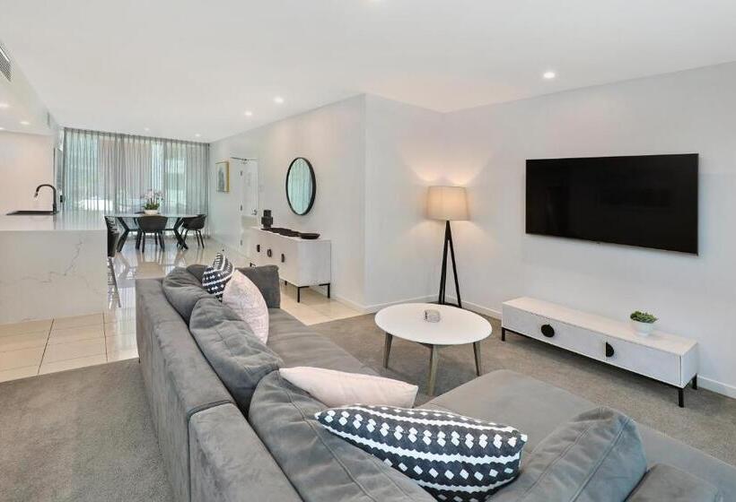 プールビューの２ベッドルームアパート, Element On Coolum Beach