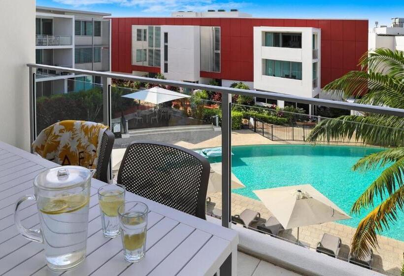 プールビューの３ベッドルームアパート, Element On Coolum Beach